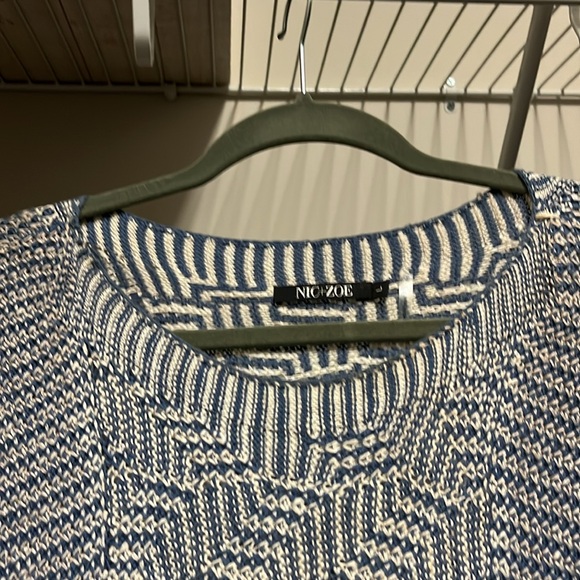 EUC NIC+ZOE Women's Large Blue and White Knit Sweater Shirt - Picture 3 of 8